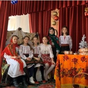 Activitate literar-artistică „Obiceiuri și tradiții în ajun de Sfântul Vasile”