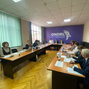 Cu pași concreți spre școală model