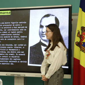 CINSTE EROILOR SFATULUI ȚĂRII