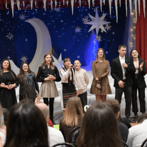 PE ARIPILE DORULUI …